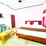 Puri Hotel R J Suite Behind Seabeach
