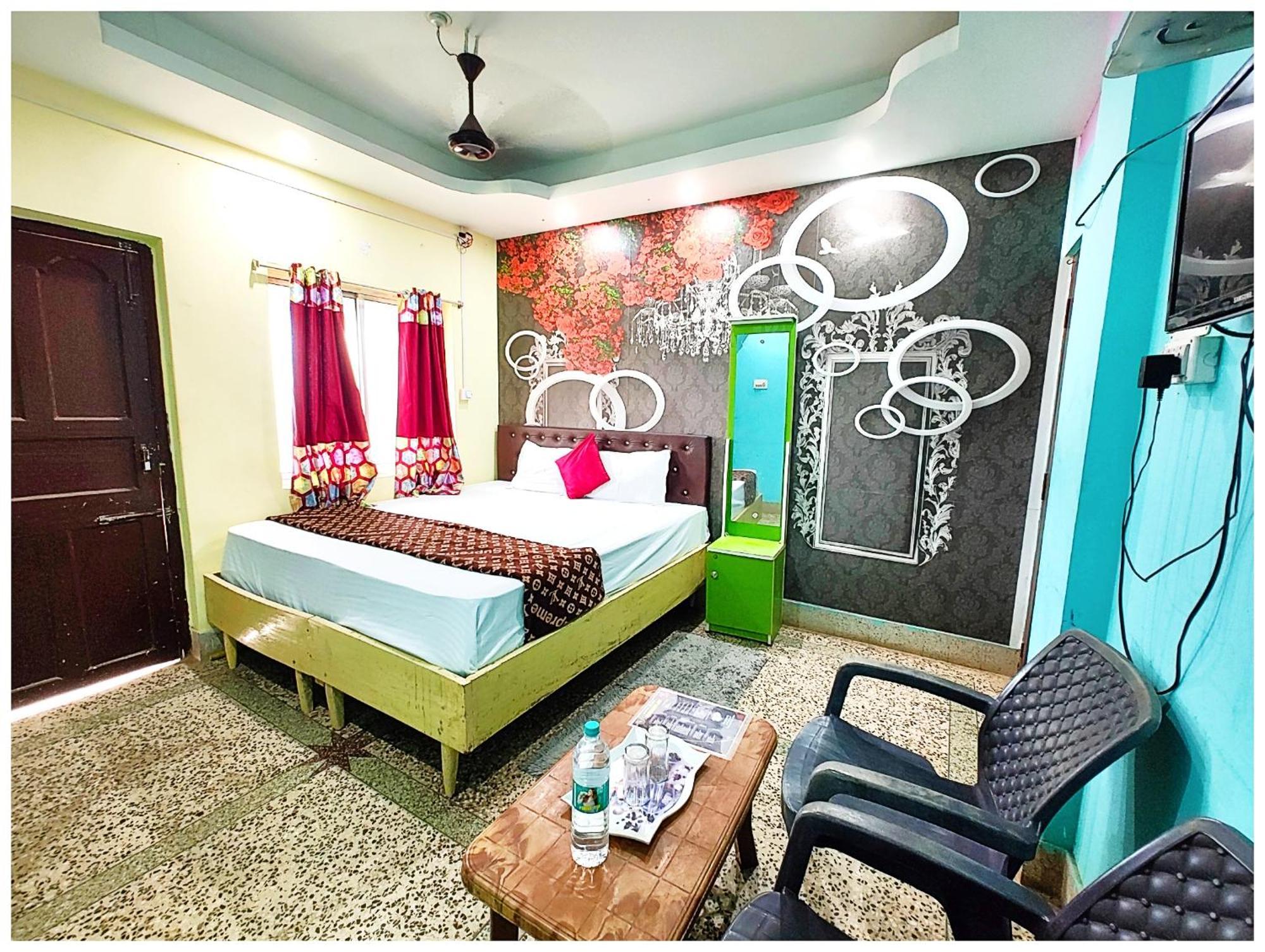 Hotel R J Behind Seabeach Puri